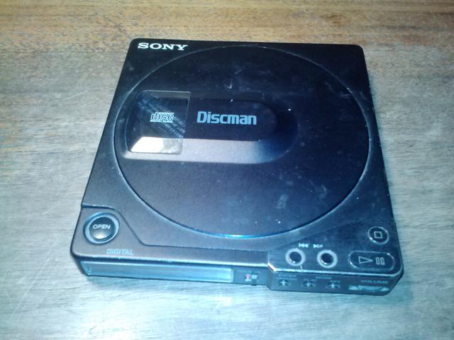 SONY D-15 Discman