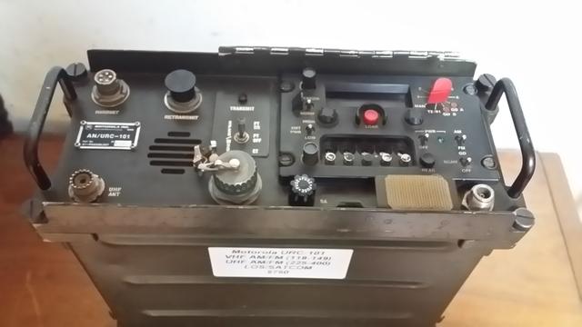 Motorola URC-101 LOS/SATCOM Radio