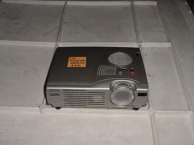 Epson EMP-710 Front 1