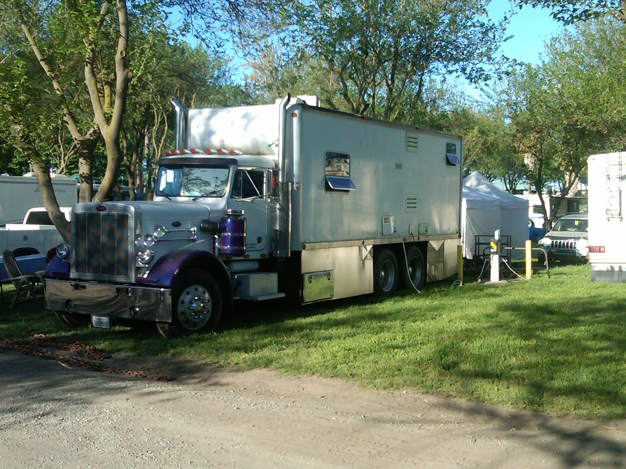 IMG01332-20120421-0808