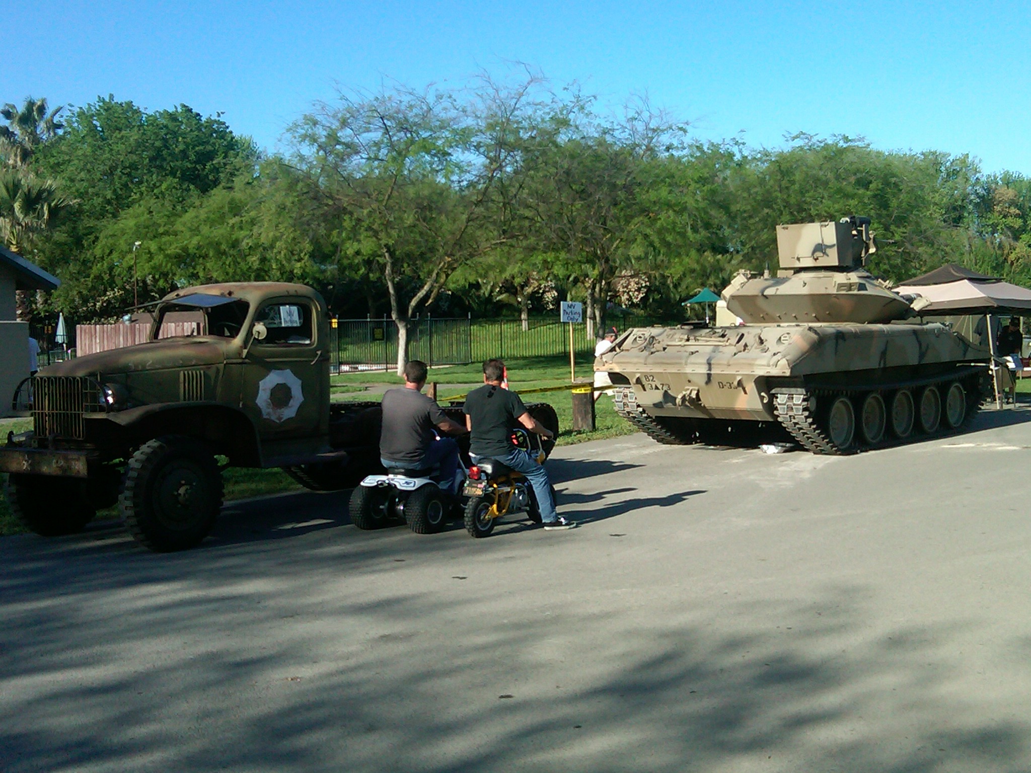 IMG01343-20120421-0839